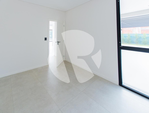 Imagen 20 de 30 de Espectacular Casa En El Golf - Nordelta A Estrenar!!
