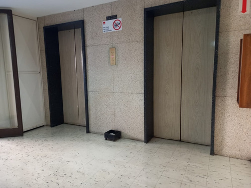 Dueño Arrienda, Sin Comision Oficina Excelente Ubicacion