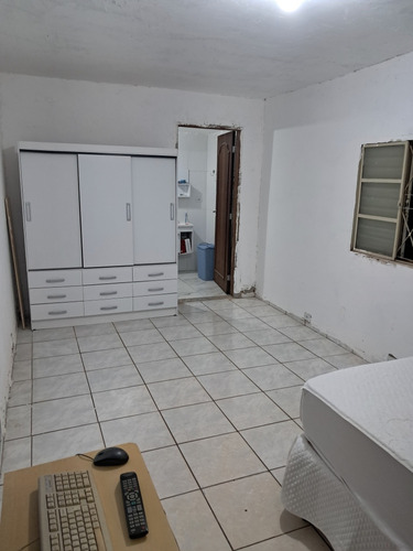 Vendo Casa Toda Mobilhada.