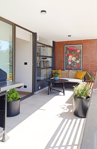 Depto 3 Dorm, 3 Baños, Vista Despejada, Amplio Balcón, Ñuñoa