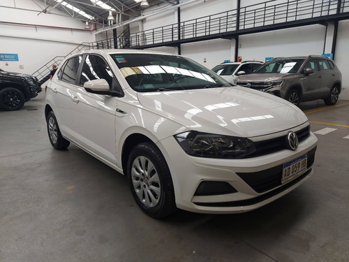 Imagen 3 de 17 de Volkswagen Polo Trendline Msi Manual