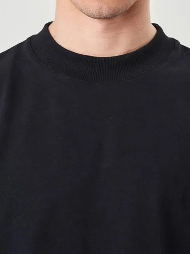 Remeras cuello ancho hombre hotsell