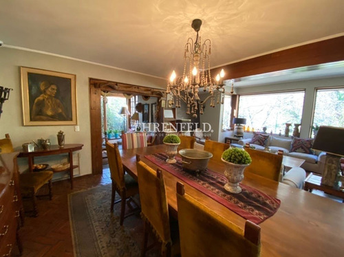 Casa En Venta De 6 Dorm, En Camino El Refugio. El Arrayán