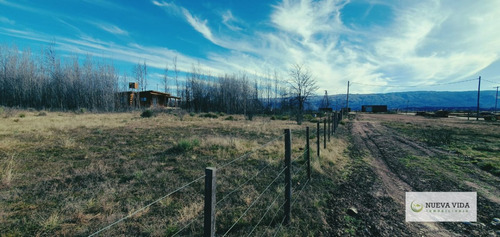 Venta De Terreno En Yacanto, A Metros De La Ruta