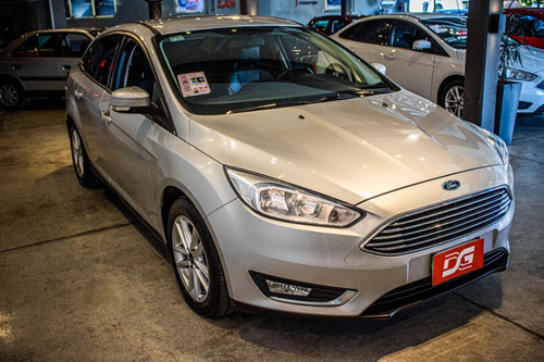 Imagen 19 de 22 de Ford Focus Se 2.0n 77.000km 2016 Gris