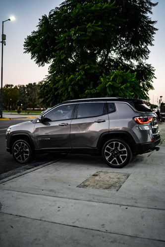Imagen 2 de 15 de Jeep Compass Limited