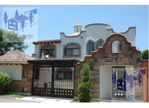 Casa En Venta En Lomas De Azingo, Cuernavaca Morelos.
