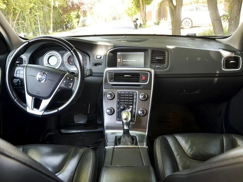 Volvo S60 T6 Plus