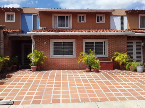 Se Vende Casa En Naguanagua Sector La Granja