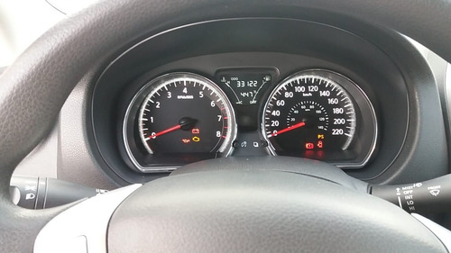 Imagem 6 de 8 de Nissan Versa 2019 1.6 16v Sv 4p