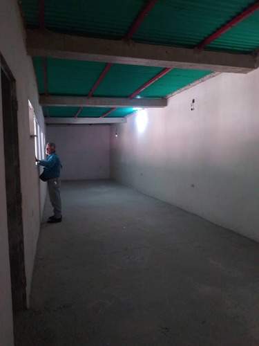 Imagen 10 de 12 de Se Vende Galpón En Palo Negro Al Final De La Calle Gran Demócrata 04243297055