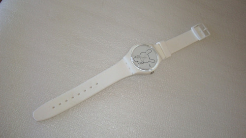 Relogio Quartz Kidrobot Ed Limited Swatch - Usado No Estado