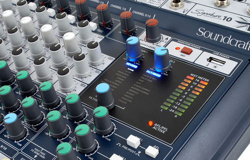 Mesa De Som Soundcraft Signature 10 Canais C/ Gravação Usb