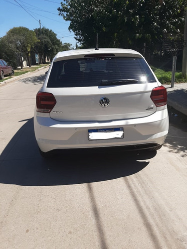Volkswagen Polo Comfortline Plus 1.6 At - 5 Puertas