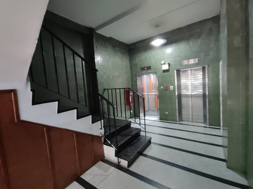 Apartamento En Venta Ubicado En Bello Monte, El Recreo.