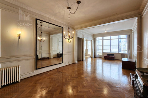 Venta Departamento Semipiso 5 Amb. Con Baulera En Recoleta