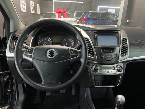 Imagen 12 de 18 de Ssangyong Korando C 2.0 Td Mt 2016 173hp 2ab Abs 4x4 Ee Aa