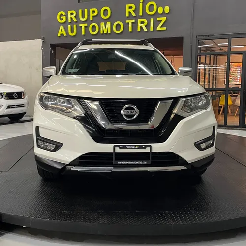 Nissan X-Trail 2.5 Advance 3 Filas Cvt