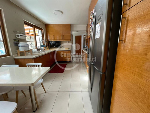 Linda Casa En Venta De 5 D En Cond. Refugios Del Arrayán
