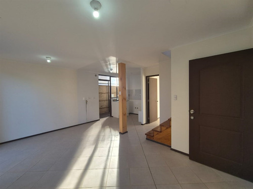 Casa En Arriendo De 4 Dorm. En Talca