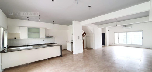 Imagen 8 de 30 de Casa 4 Ambientes En Venta - Mart.-santa Fe/fleming