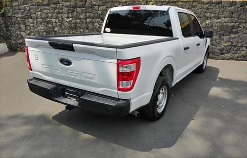 Ford F-150 3.3 XL Doble Cabina V6 4x2 At