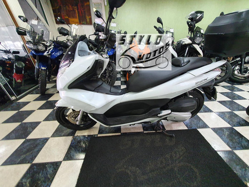 Imagem 4 de 8 de Honda Pcx