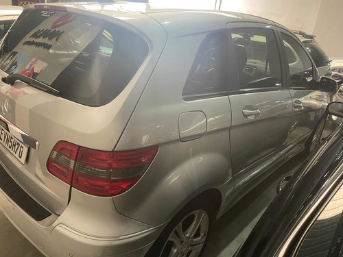 Imagem 5 de 14 de Mercedes-benz Classe B 2011 1.7 Comfort 5p