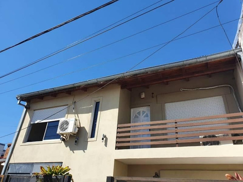 Venta Casa 3 Dormitorios Con Casa 2 Dormitorios En Fondo De Terreno - Granadero Baigorria