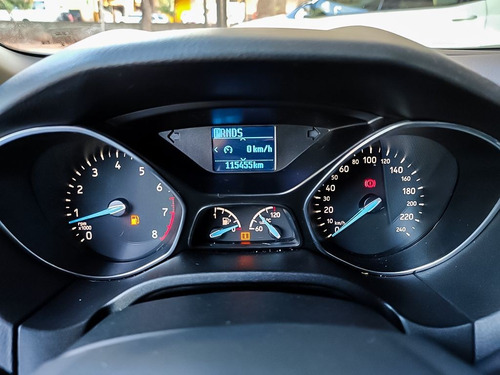 Imagem 8 de 13 de Ford Focus 2.0 Se Hatch Plus 16v