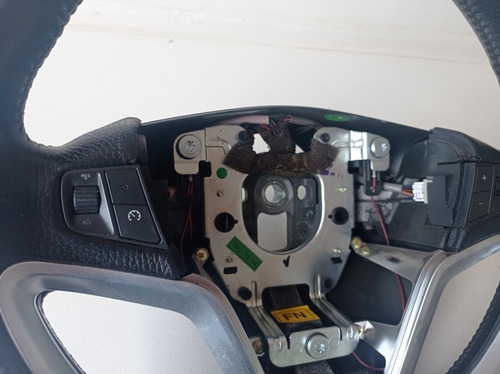 Imagem 3 de 7 de Volante Original Com Comando Chevrolet Captiva 2008 A 2014