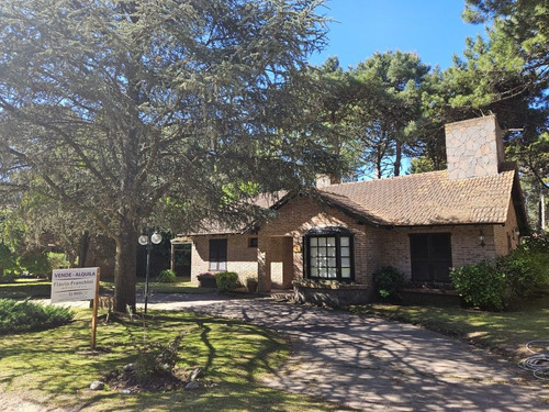 Casa En Venta En Bosque B5