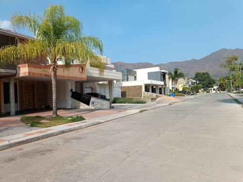 Terreno En Pueblo De San Diego. Las Morochas. (sfranv-72)