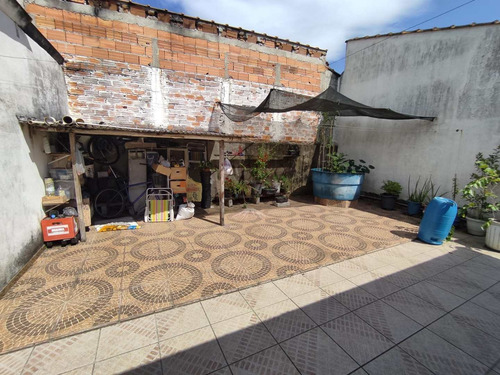 Imagem 14 de 15 de Casa Térrea No Centro De Bertioga, Com Amplo Quintal. - V841