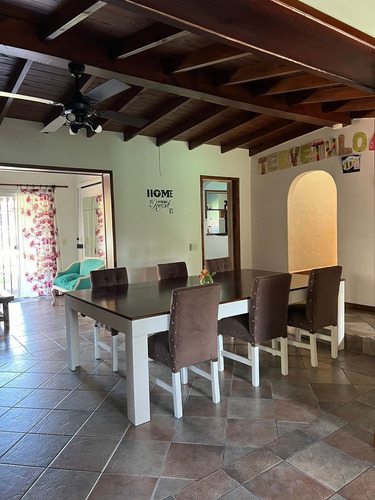 Casa En Venta En De Vicenzo Chico, Del Viso, Pilar