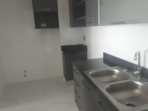Imagen 4 de 14 de Alquiler De Apartamento En Pacific Park Plaza Edison 20-8095