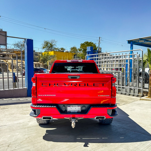 Chevrolet Silverado 5.4 2500 Custom Doble Cabina Ls 4x4 At