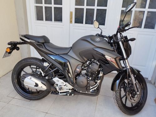 Imagen 3 de 6 de Yamaha Fz25
