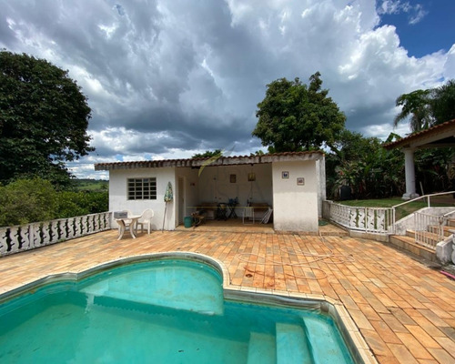 Chácara A Venda Na Estrada Para Itatiba, Bairro Biriça Do Campinho Em Bragança Paulista, Apenas 12 Km Do Centro Da Cidade. Casa Com 3 Dormitórios, 2 S - Ch00050 - 68960716
