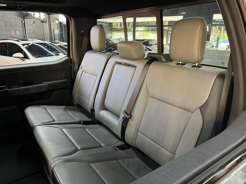Ford F-150 Lightning 5.4 V-8 2p 2023