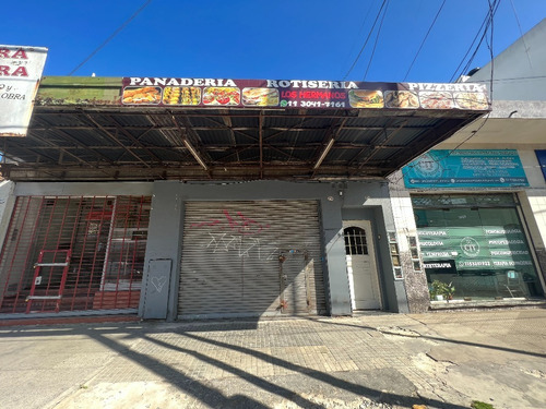Imagen 3 de 3 de Tablada Local Comercial Sobre Crovara Alquiler