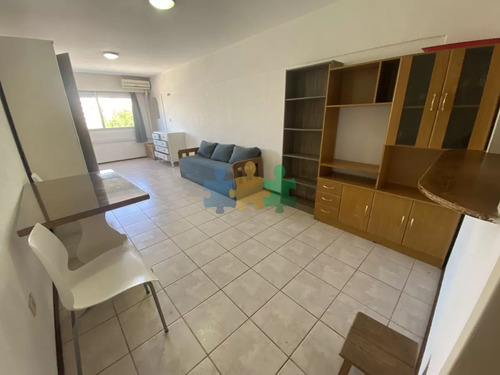 Apartamento En Aidy Grill, Monoambiente  - Ref : Eqp6070