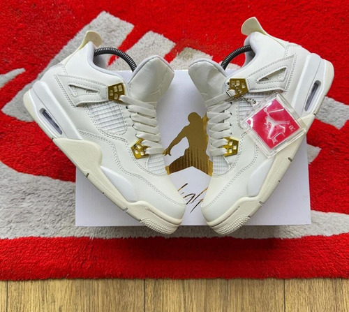 Zapatillas Jordan Retro 4 Urbanas (Usado)