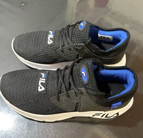 Zapatillas Fila Urban Black Livianas Y Versátiles (Usado)