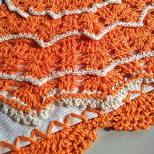 Pano De Prato Boneca Naty Com Saia De Crochê - Laranja