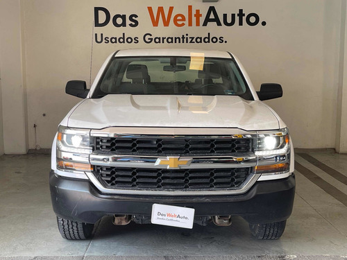 Imagen 3 de 15 de Chevrolet Silverado 2017 5.4 2500 Doble Cabina Ls 4x2 At