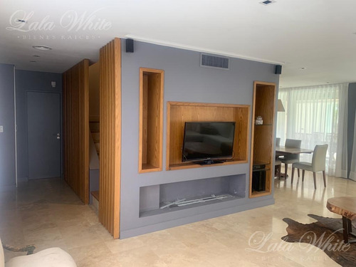 Imagen 4 de 30 de Venta - Casa En Saint Thomas Este