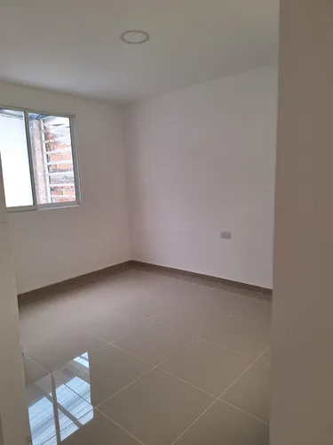 Alquiler De Apartaestudio En El Troncal 3er Piso