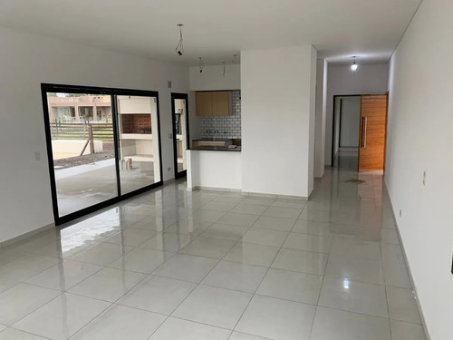 Imagen 2 de 15 de Venta Casa 4 Amb A Estrenar En Fincas De San Vicente