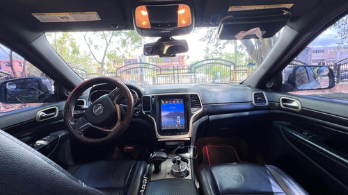 Jeep Grand Cherokee Laredo 2014